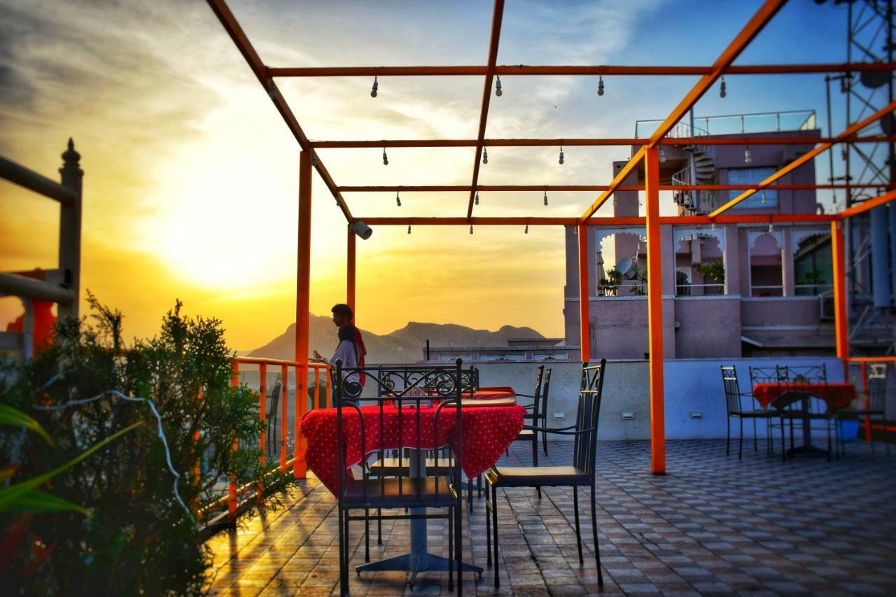 Hotel Kurabar Kothi Ουνταϊπούρ Εξωτερικό φωτογραφία