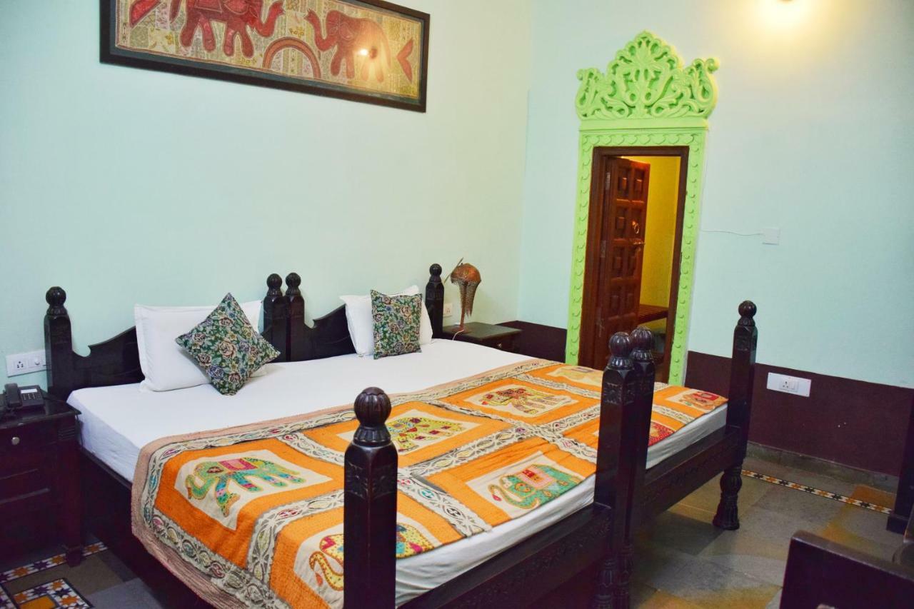 Hotel Kurabar Kothi Ουνταϊπούρ Εξωτερικό φωτογραφία